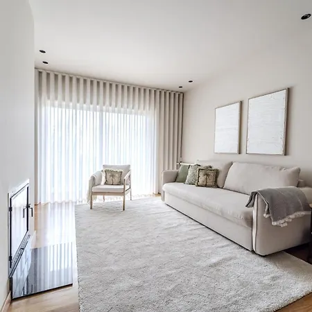 Maximus Design By House And People